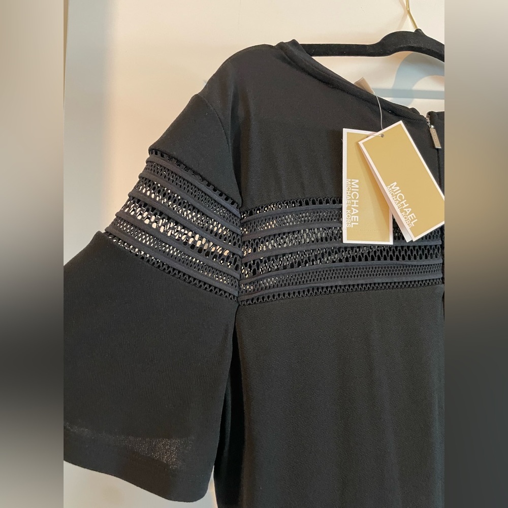 Dress - Picture 4 of 4